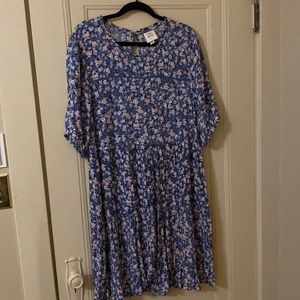 Target Knox Rose Floral dress, lightweight, short sleeve and perfect for summer